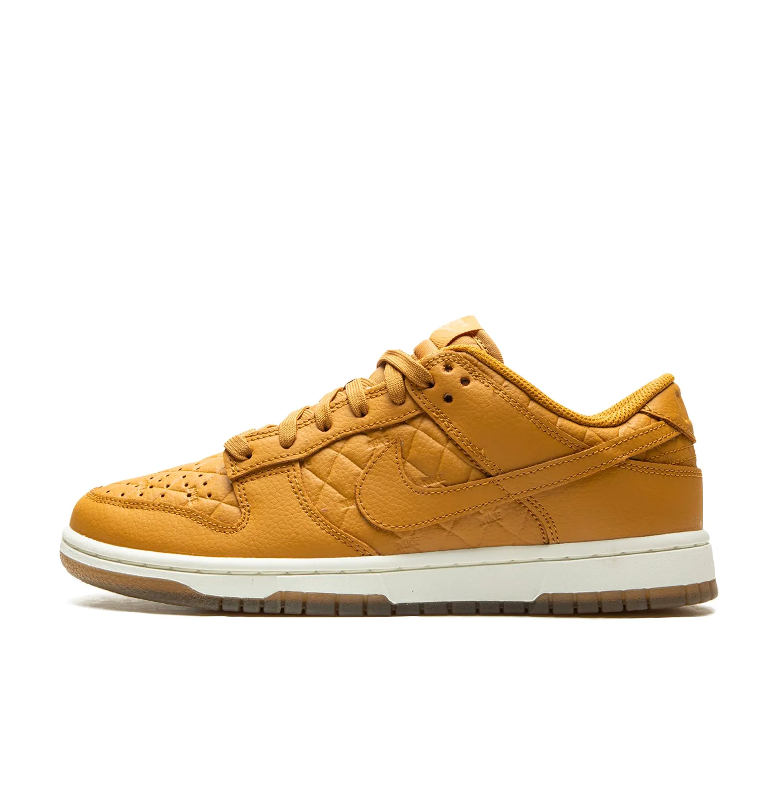 WOMEN'S NIKE DUNK LOW - WHEAT/WHEAT-SAIL-BLACK